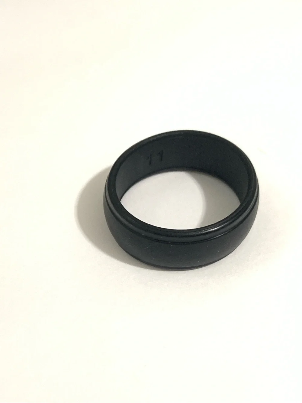 New Men's Black Comfort Fit Silicone Ring - Size 11